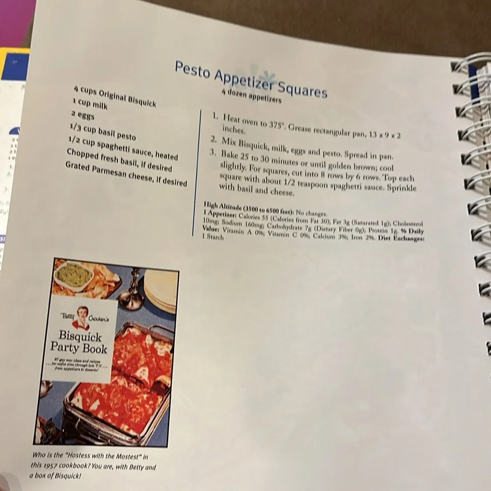 Betty Crocker Bisquick cookbook NWT